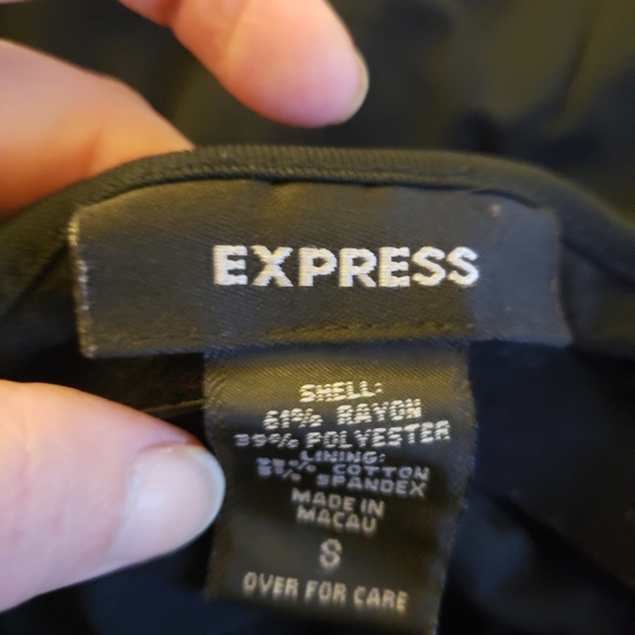 Express tank top - Picture 3 of 5